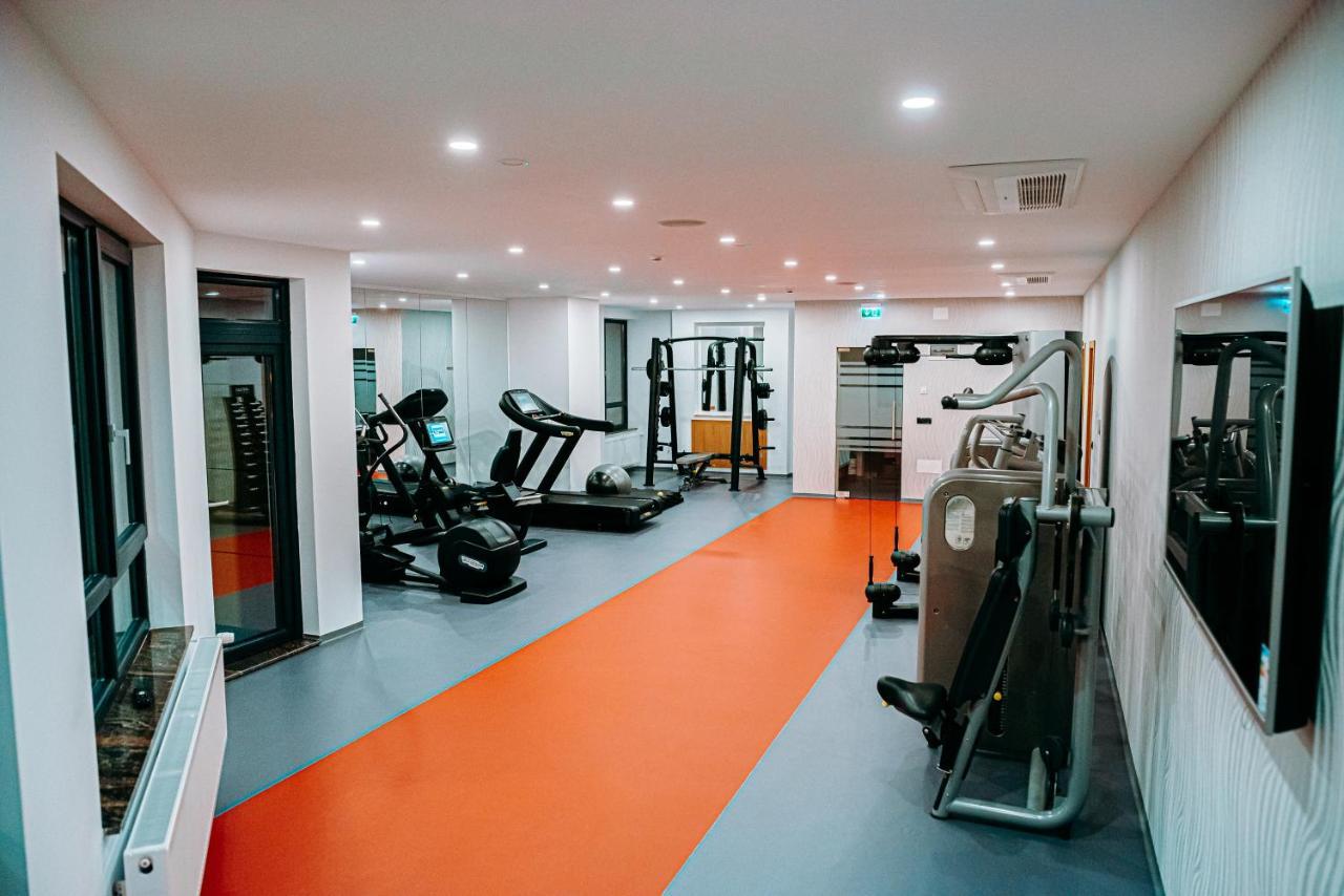 Grand View Hotel & Suites Copou 雅西 外观 照片